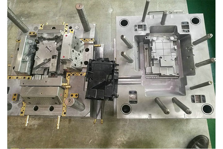 Precision Mold3