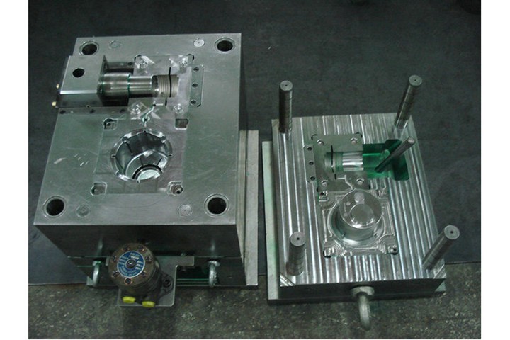 Unscrew Mold